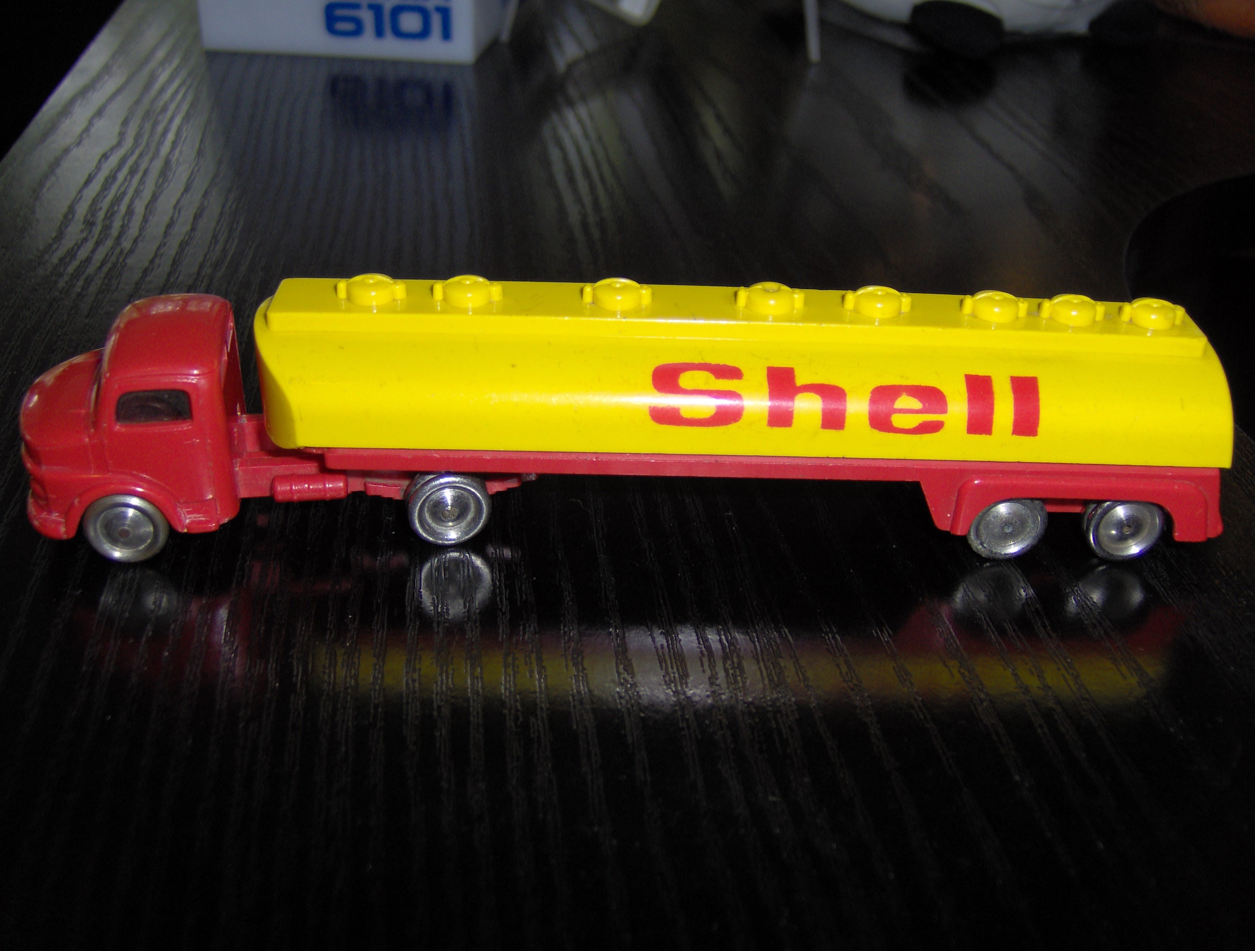 truck2.jpg