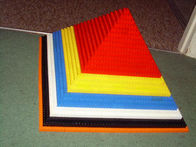 pyramid_002.jpg