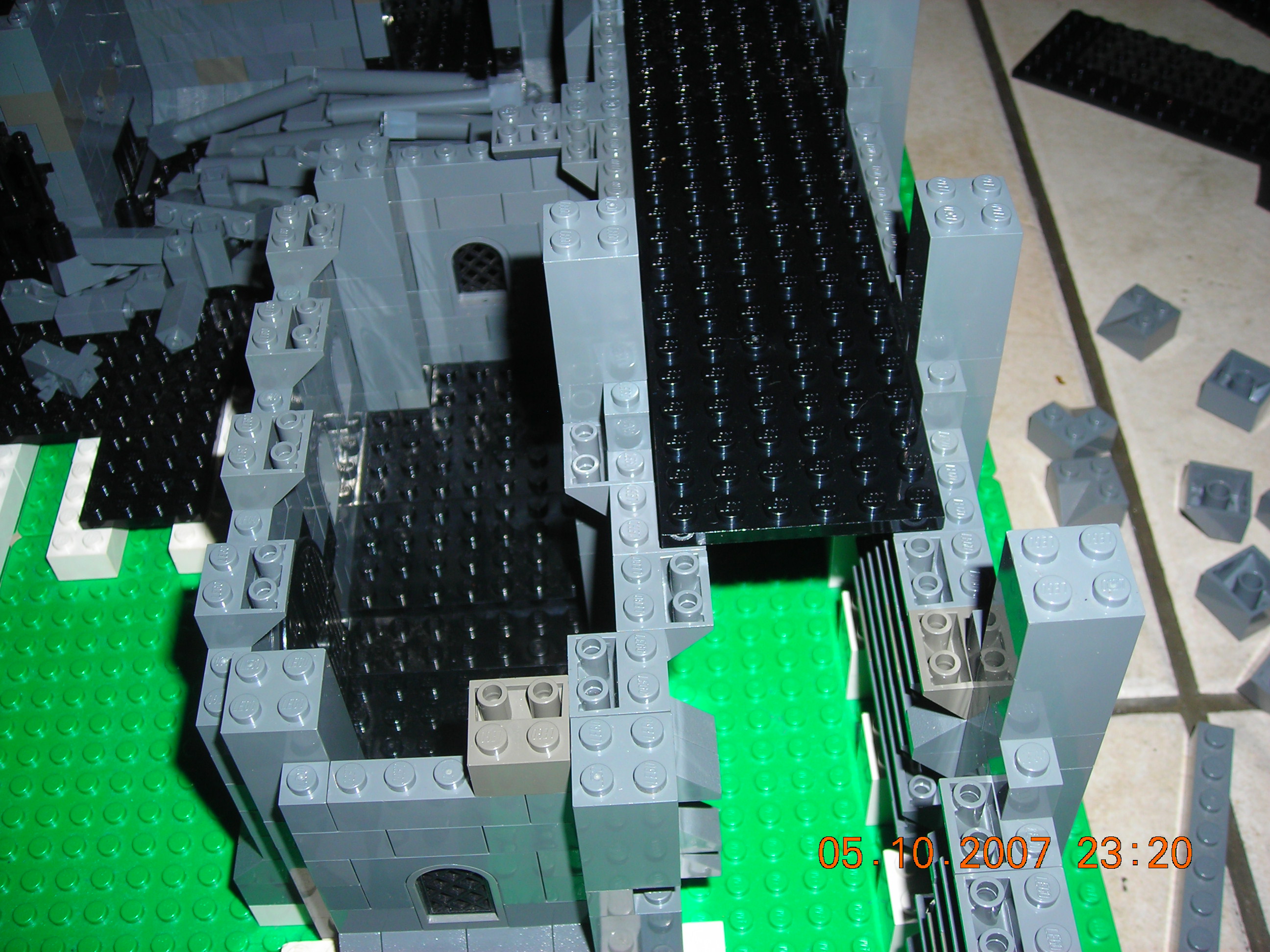 00_grey_castle_construction_024.jpg