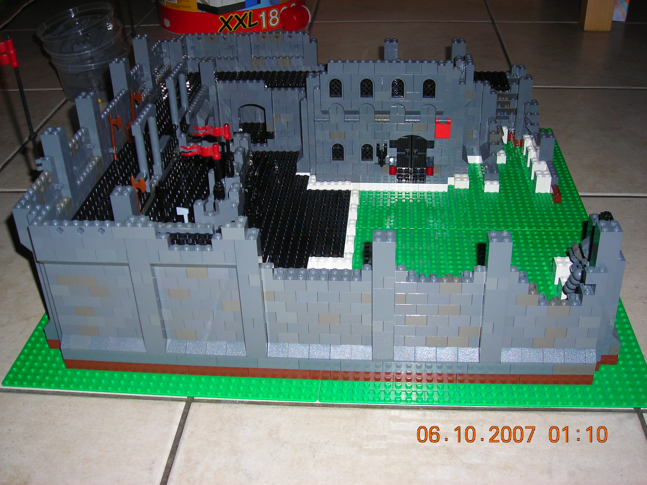 00_grey_castle_construction_028.jpg