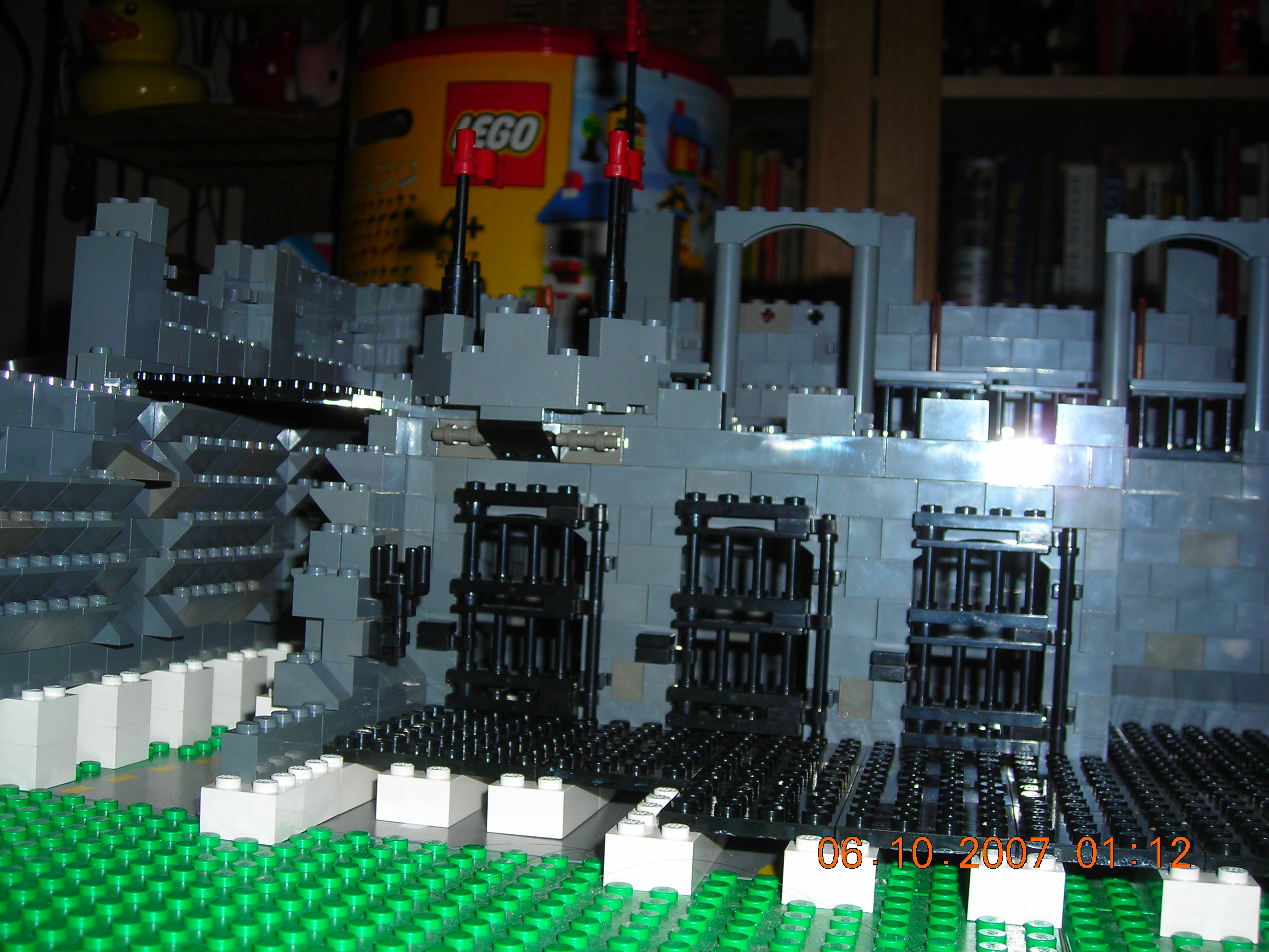 00_grey_castle_construction_031.jpg