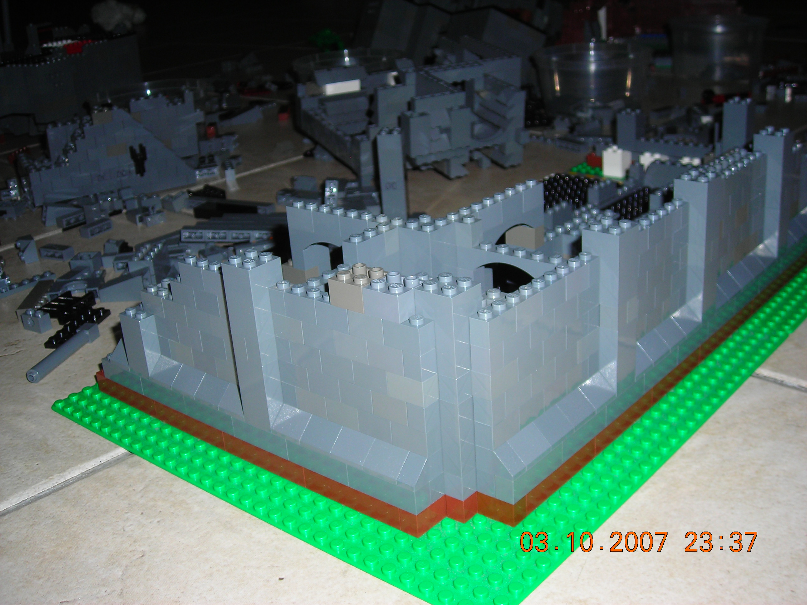 grey_castle_construction_009.jpg