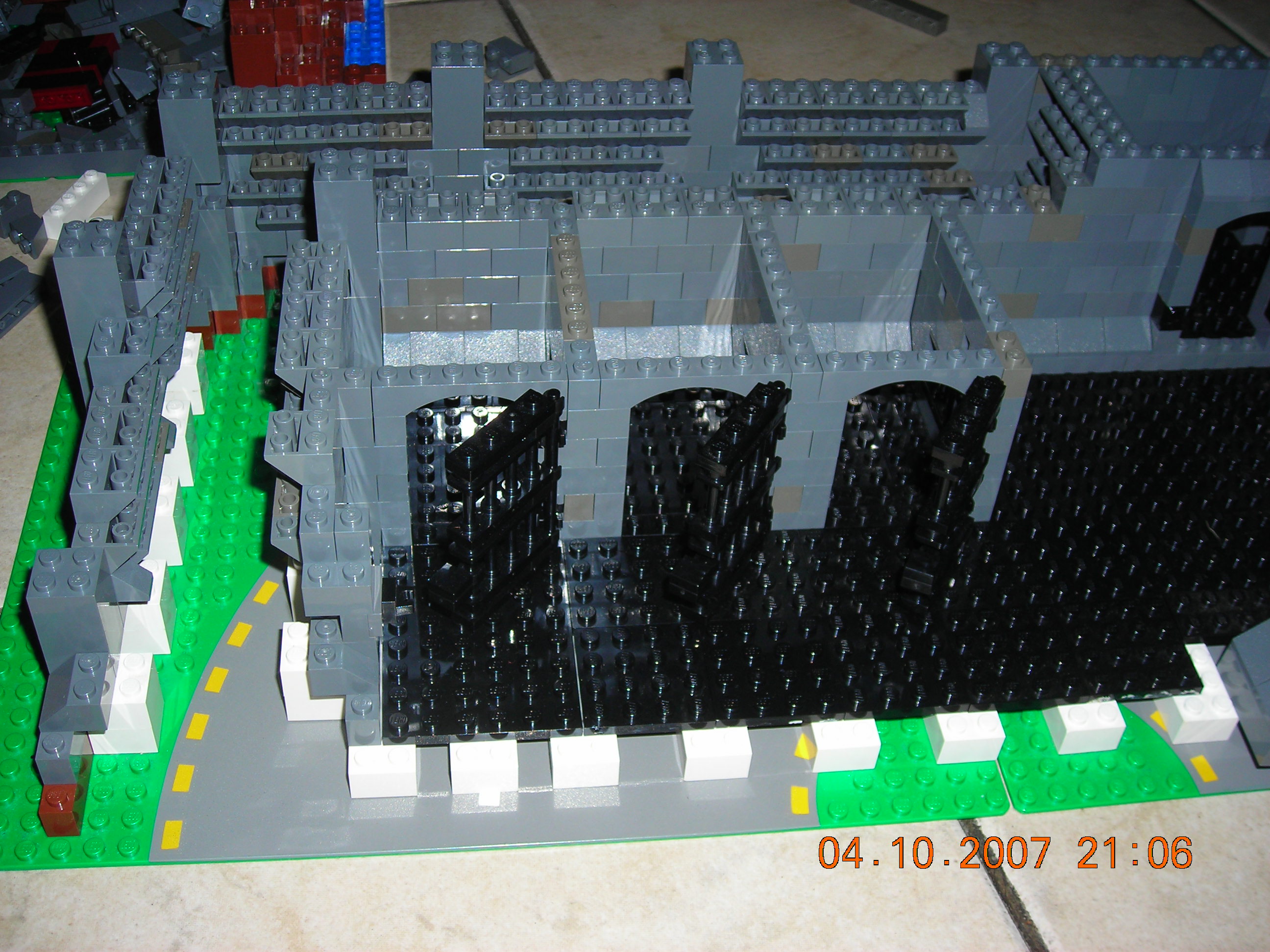 grey_castle_construction_011.jpg