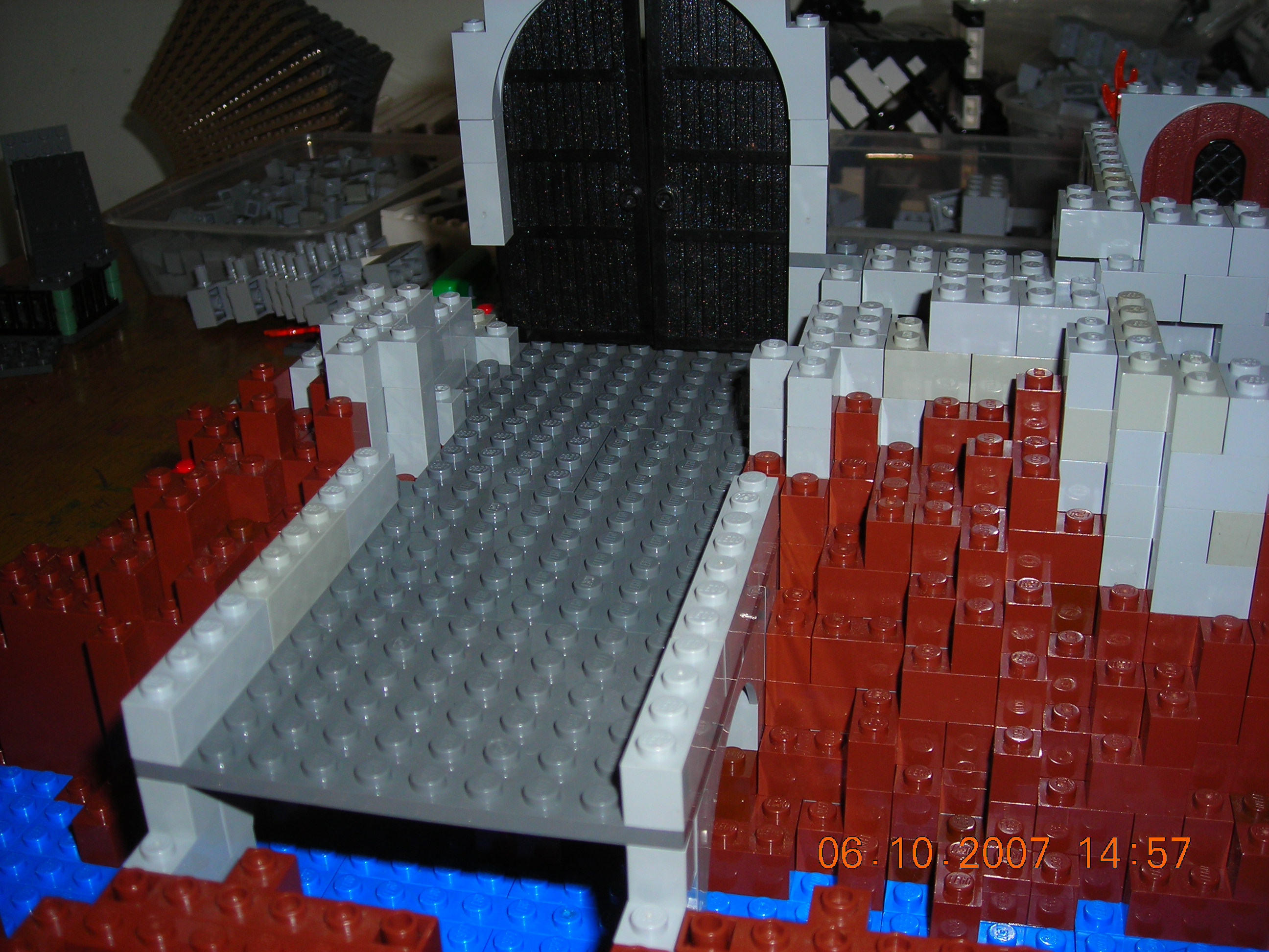 00_light_grey_castle_construction_010.jpg