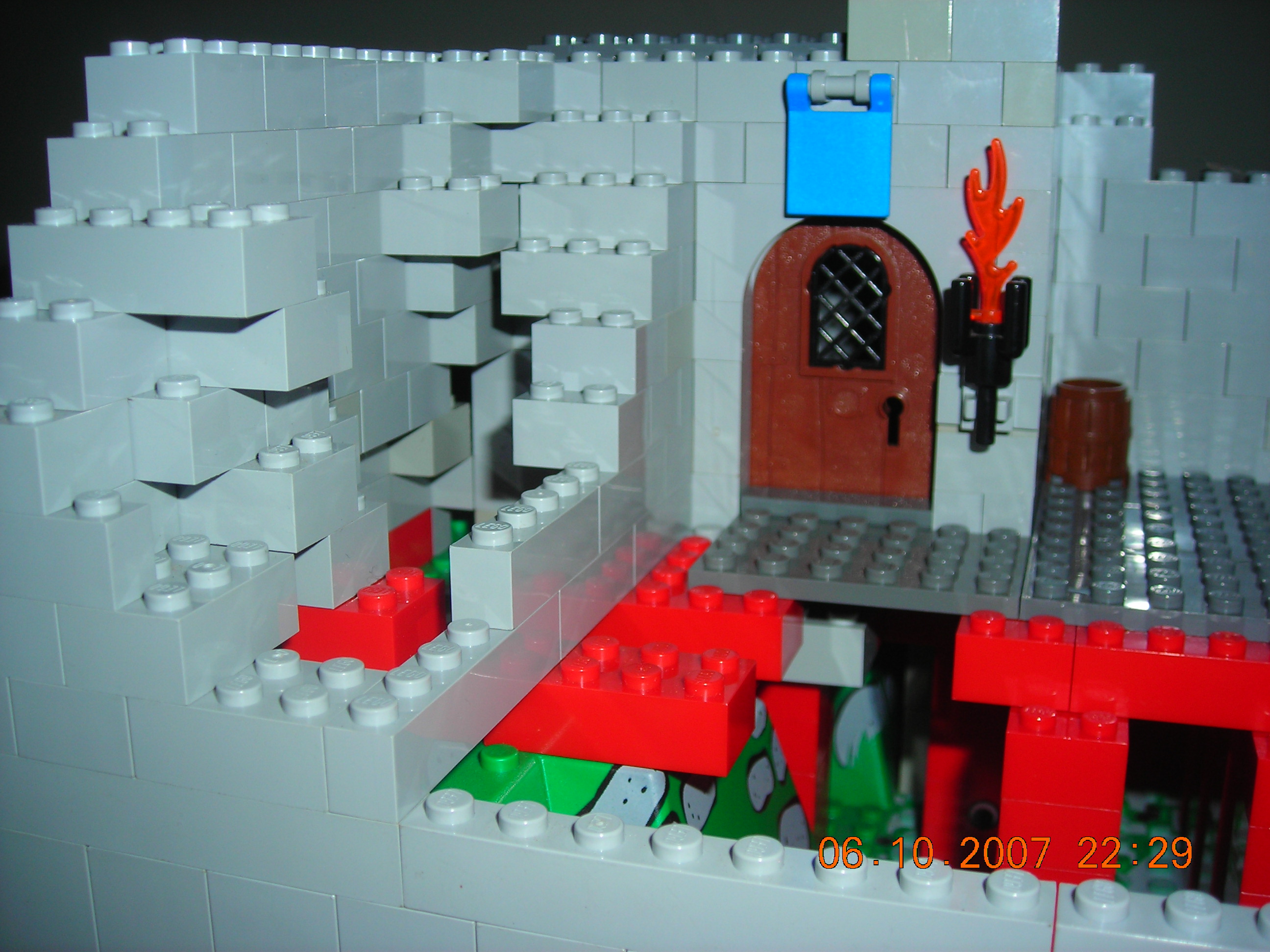 00_light_grey_castle_construction_014.jpg