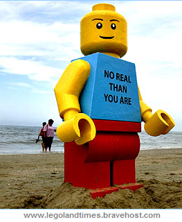 giant-lego-man.png