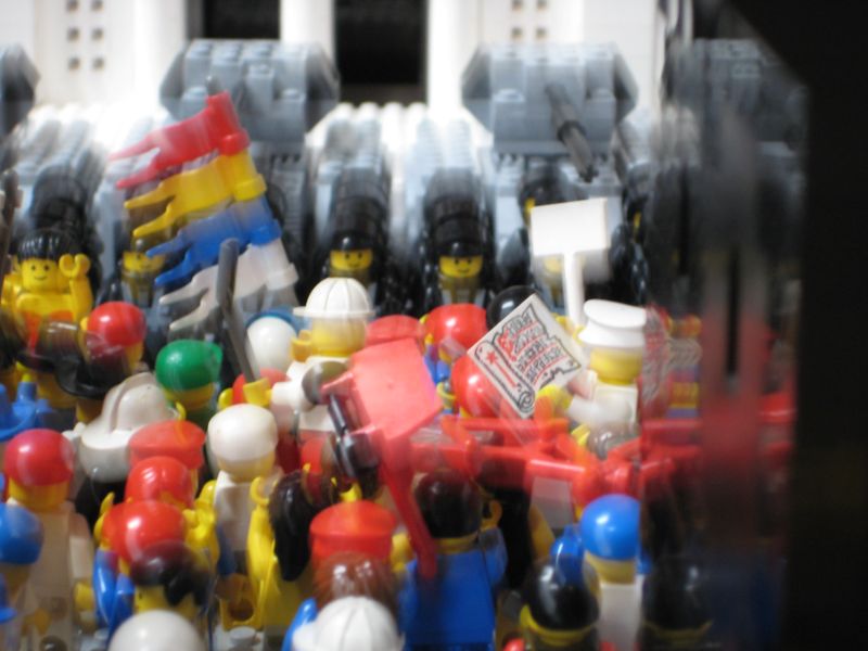 minifig-protest-014.jpg