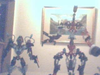 exo_suit_and_makuta.jpg