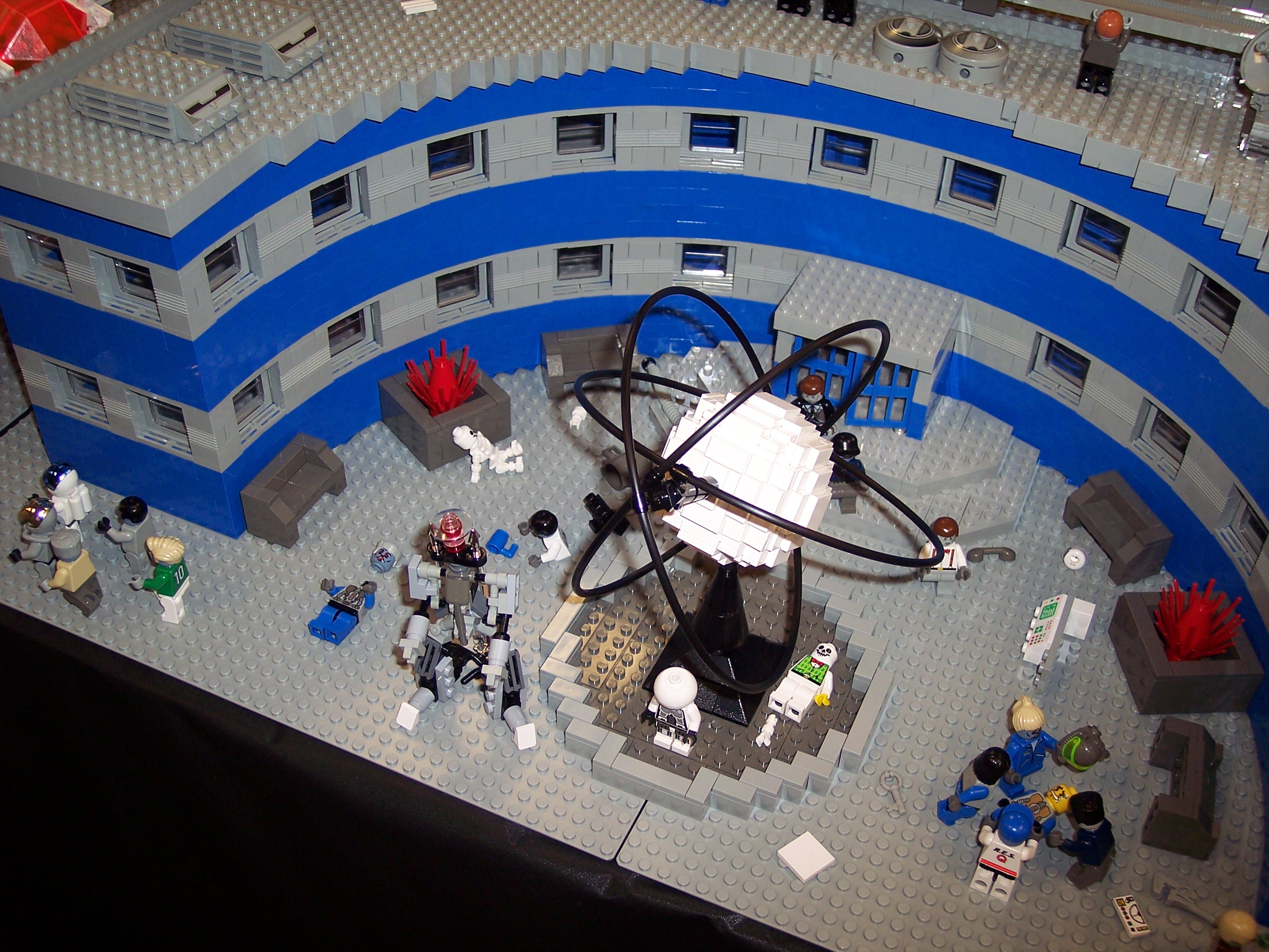 brickfest2005_008_sat.jpg