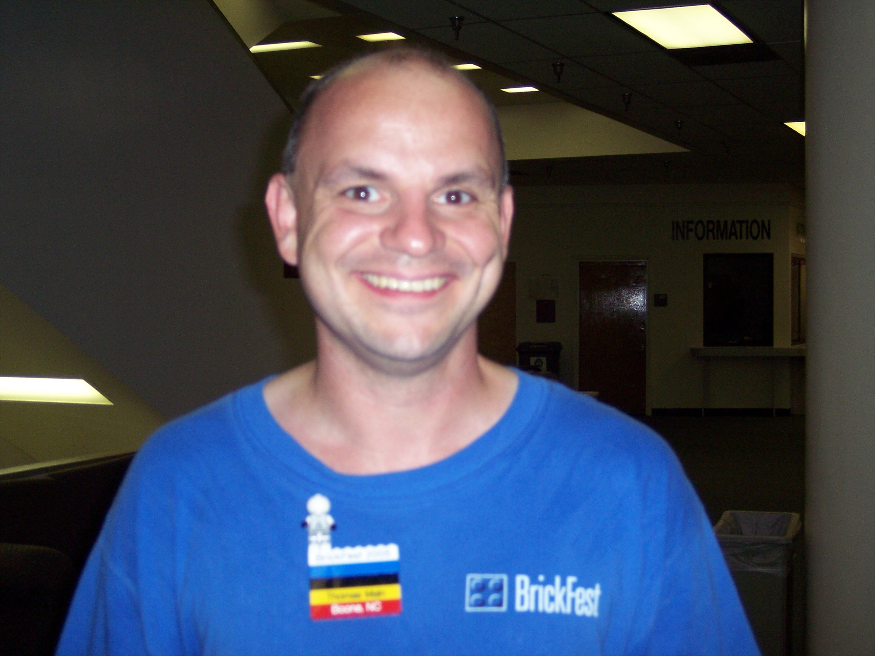 brickfest2005_079_people_thomas_main.jpg