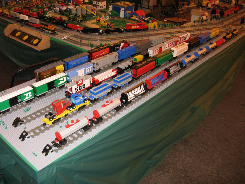 09trainyard.jpg