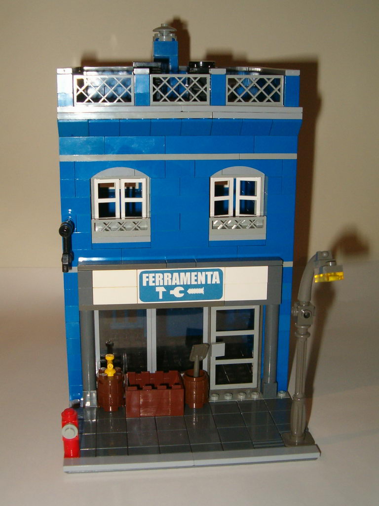 hardware_store02.jpg