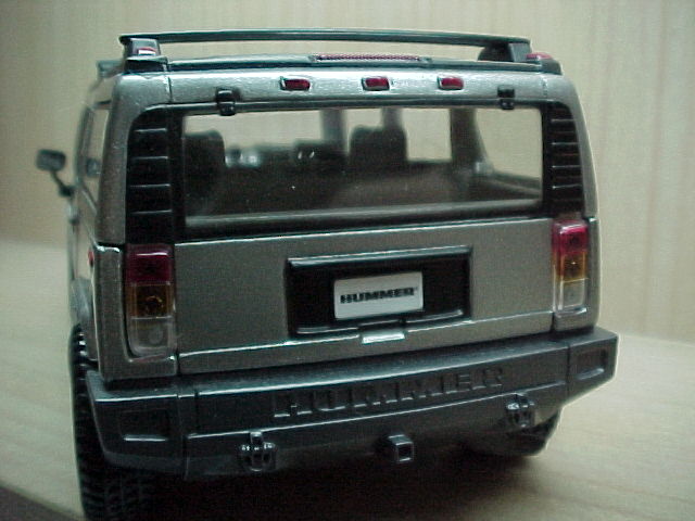 hummerh2h.jpg