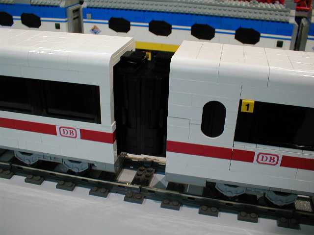 085-hahe-2002.jpg