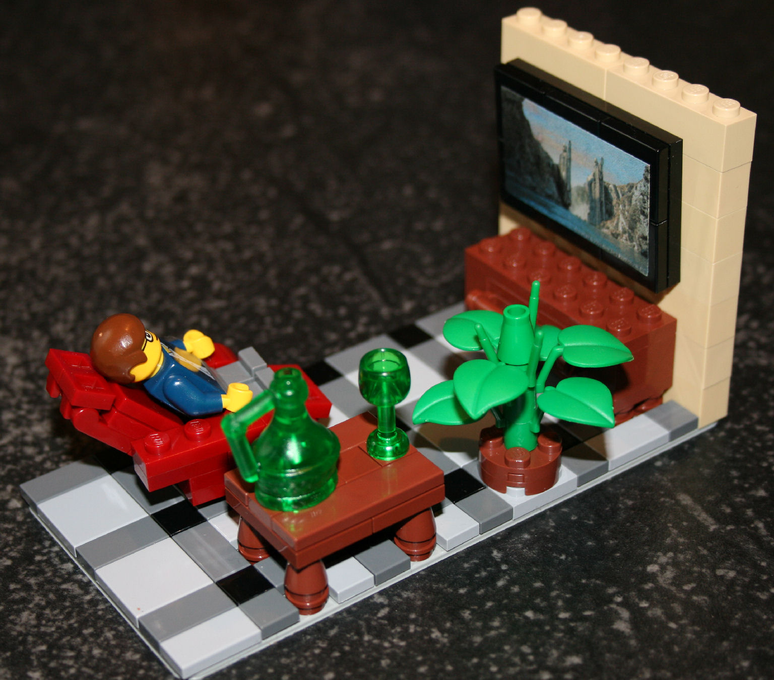 flat-tv-from-legorianer-and-legocastle-001.jpg