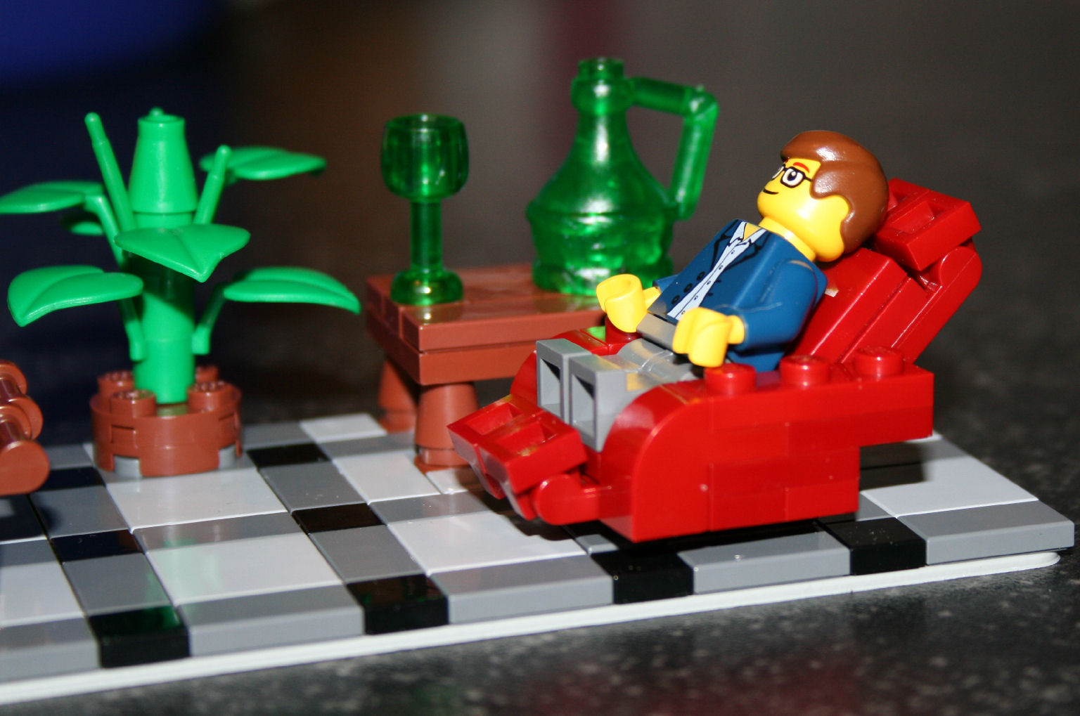 flat-tv-from-legorianer-and-legocastle-007.jpg