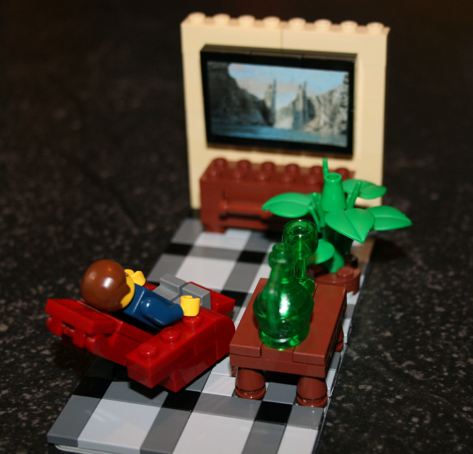 flat-tv-from-legorianer-and-legocastle-011.jpg