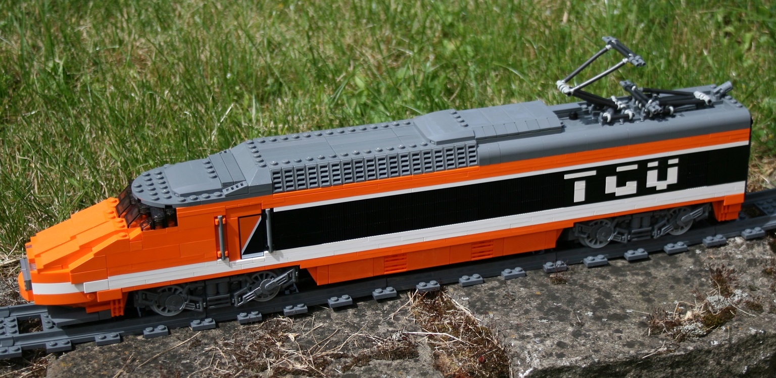 tgv-engine-020.jpg