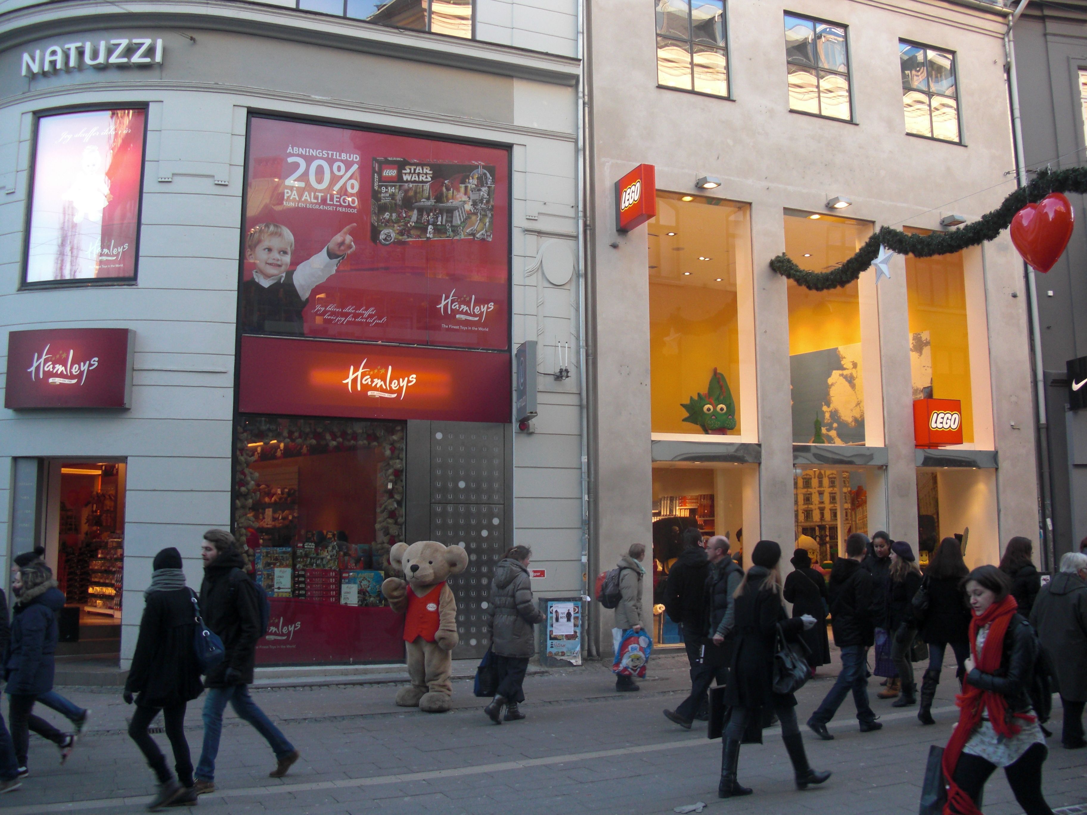 lego_cph_7_20101213_opening.jpg