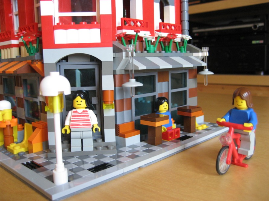 cafe_corner_legoseb_003.jpg