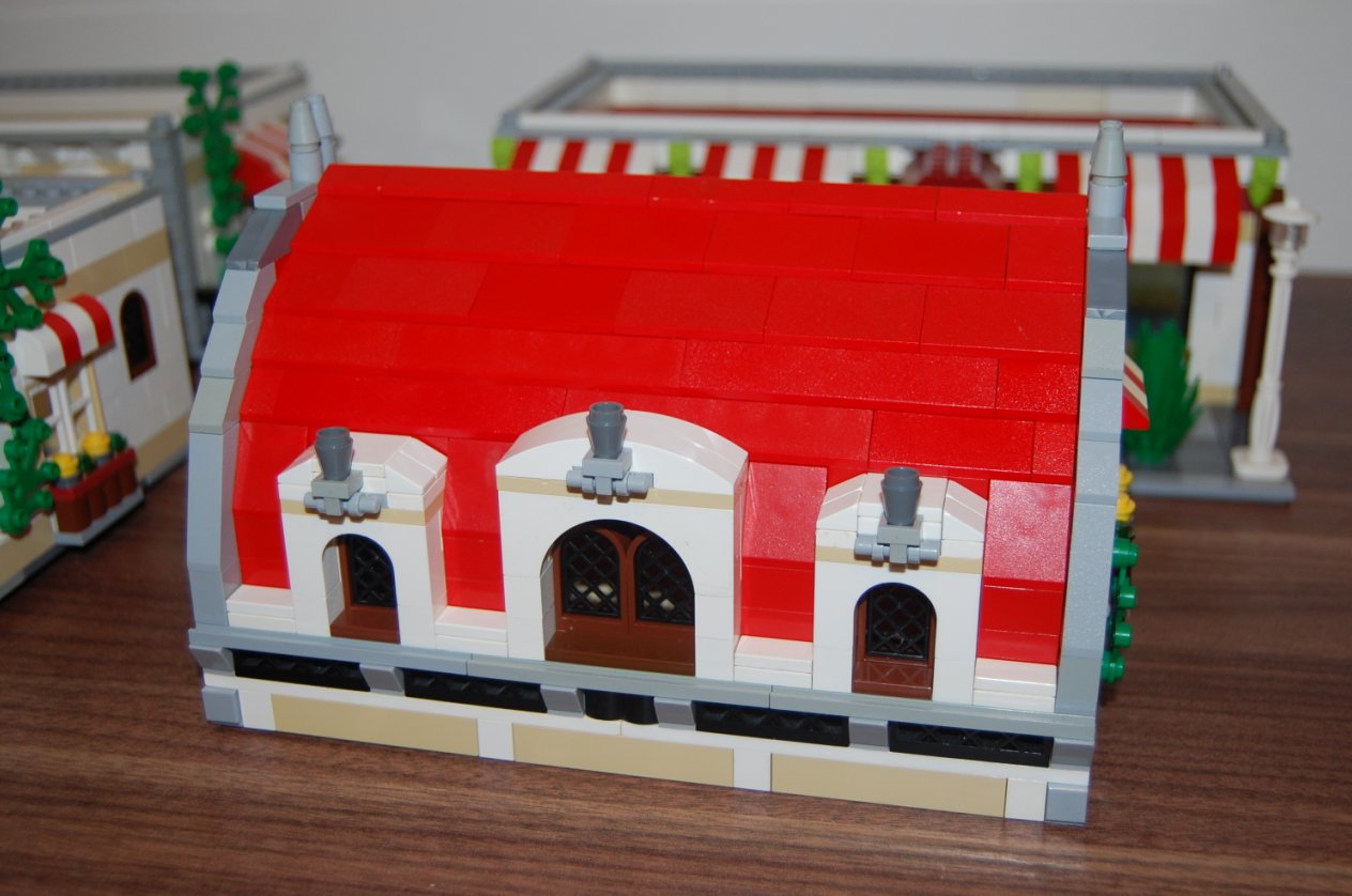 moc_parisian_restaurant_pic22.jpg
