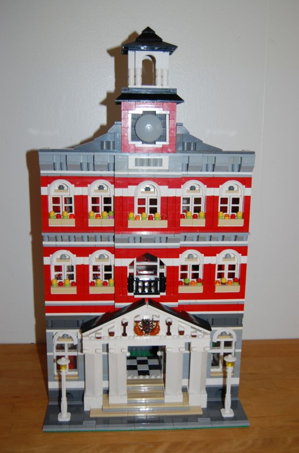 moc_town_hall_pic002.jpg