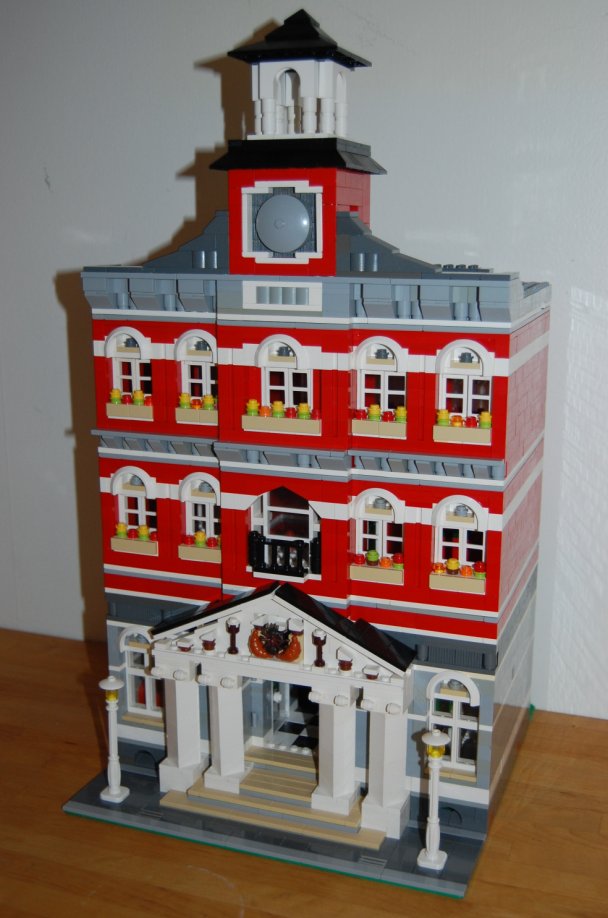moc_town_hall_pic003.jpg