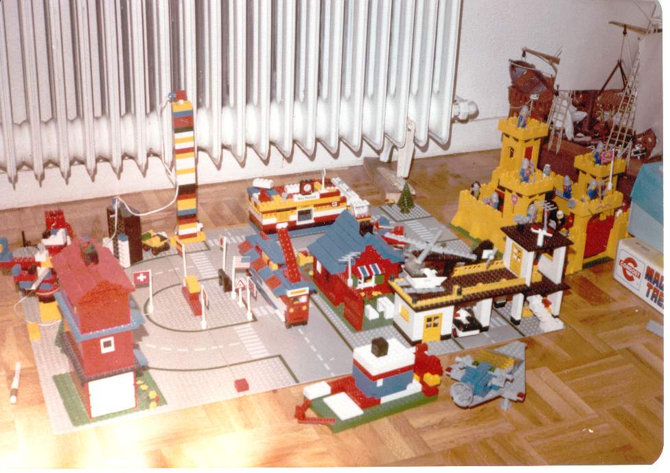 2lego1982.jpg