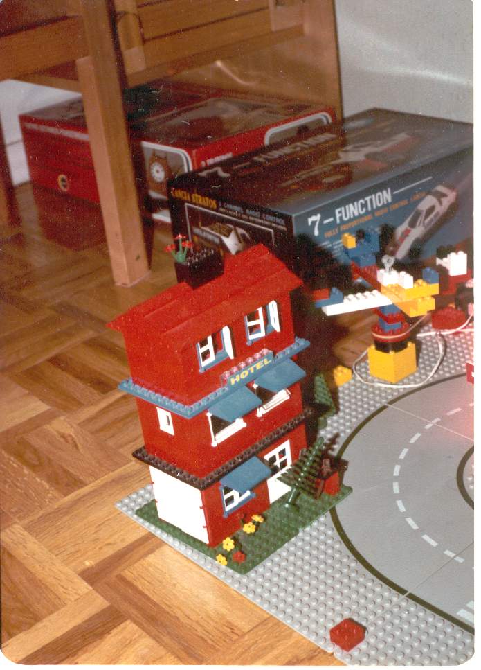 3lego1982.jpg