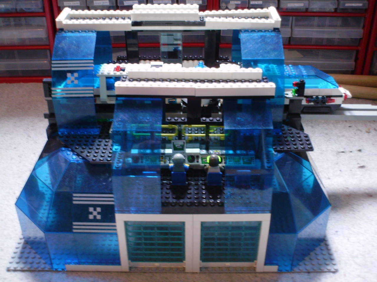 monorail_station1.jpg