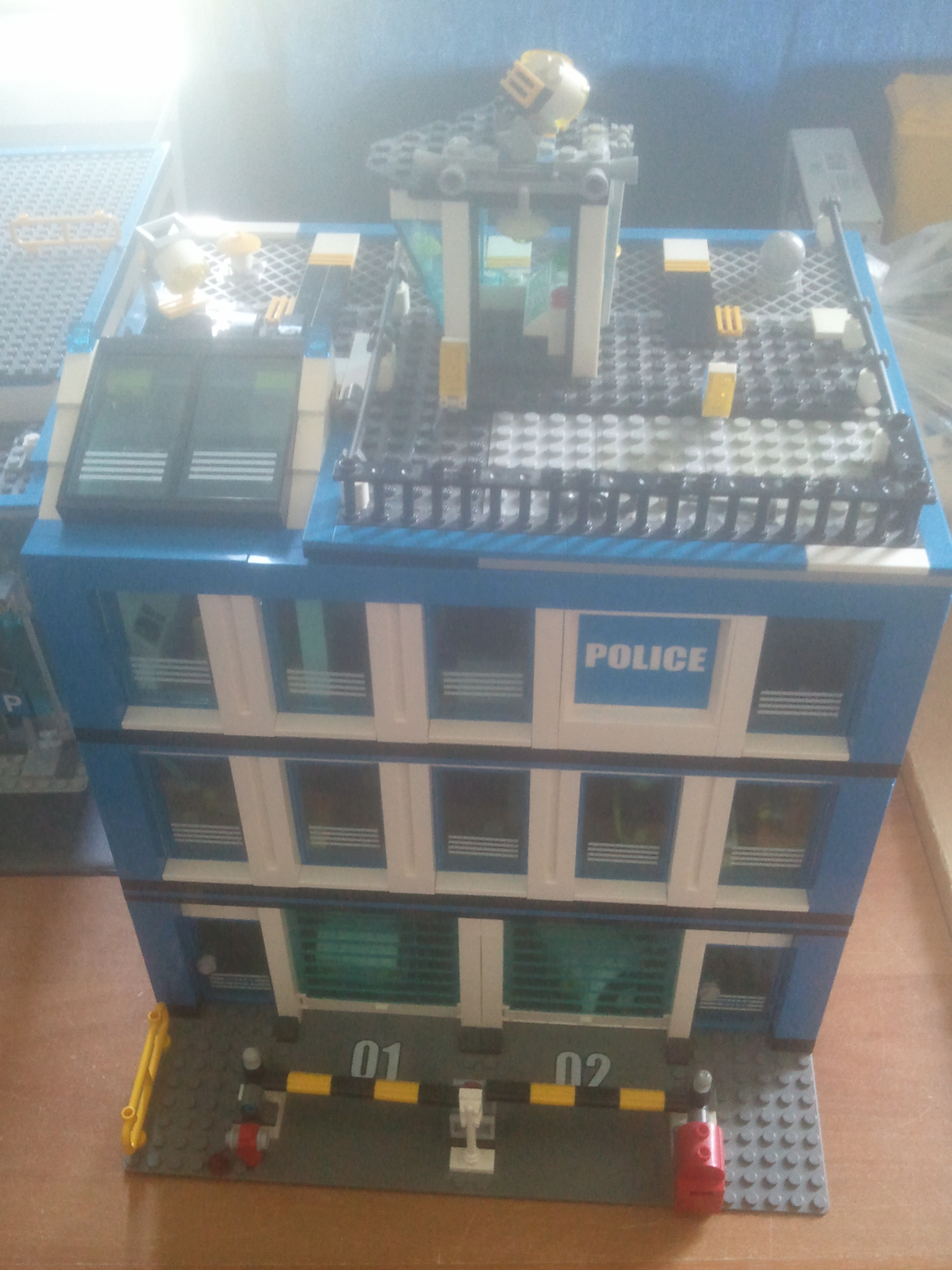 police_v2-2_2014-10-10.jpg