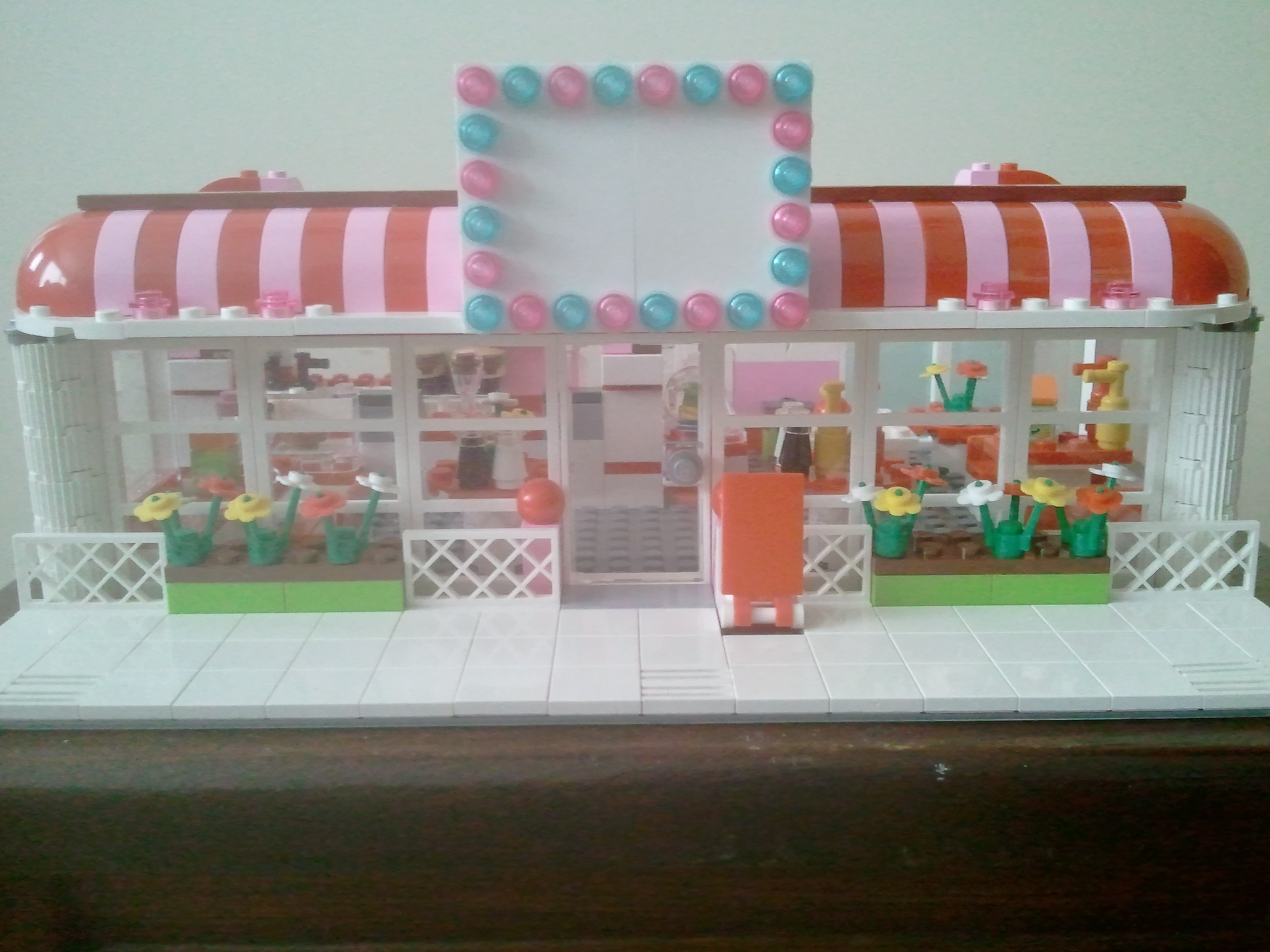 restaurant-1_front.jpg