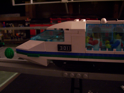 monorail03.jpg