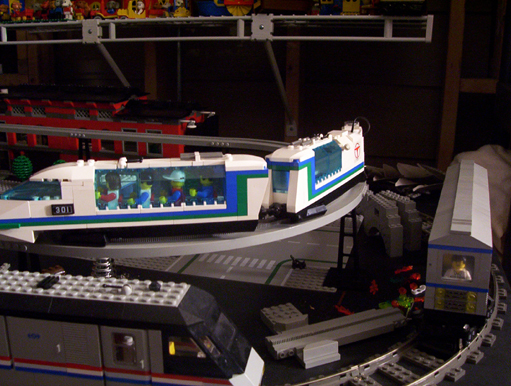 monorail07.jpg