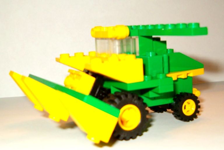 tractor2.jpg