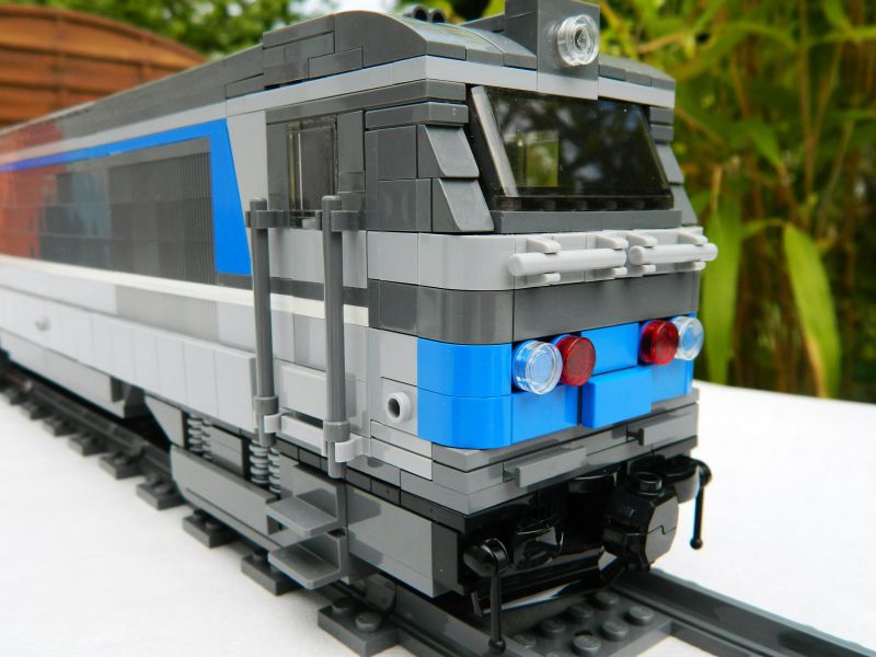 mocs_lego_1.jpg