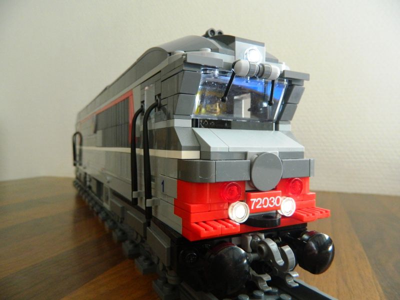 cc_72030_lego_9.jpg