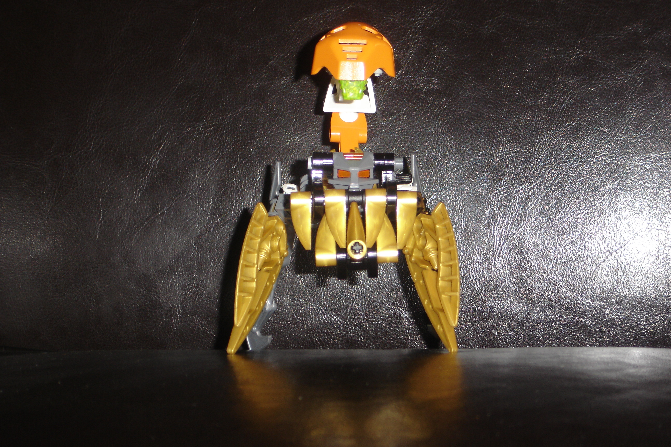 botar_scorpion.jpg