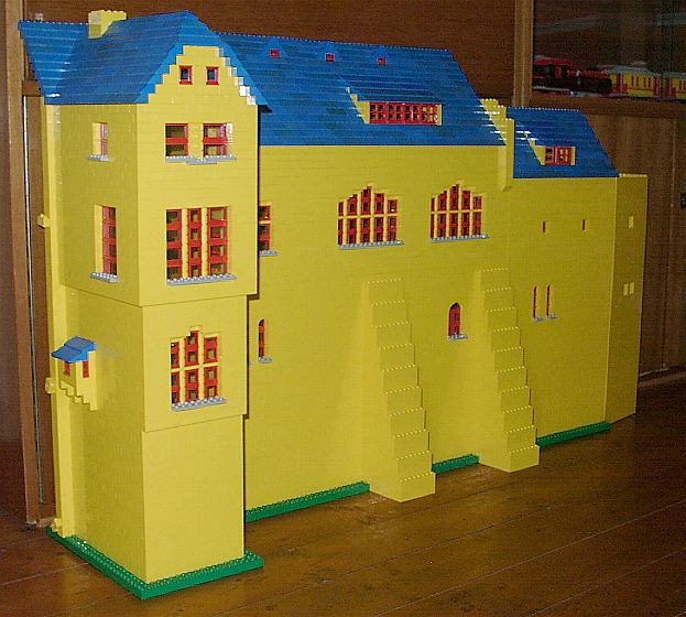 yellow-tower-step-19-01.jpg