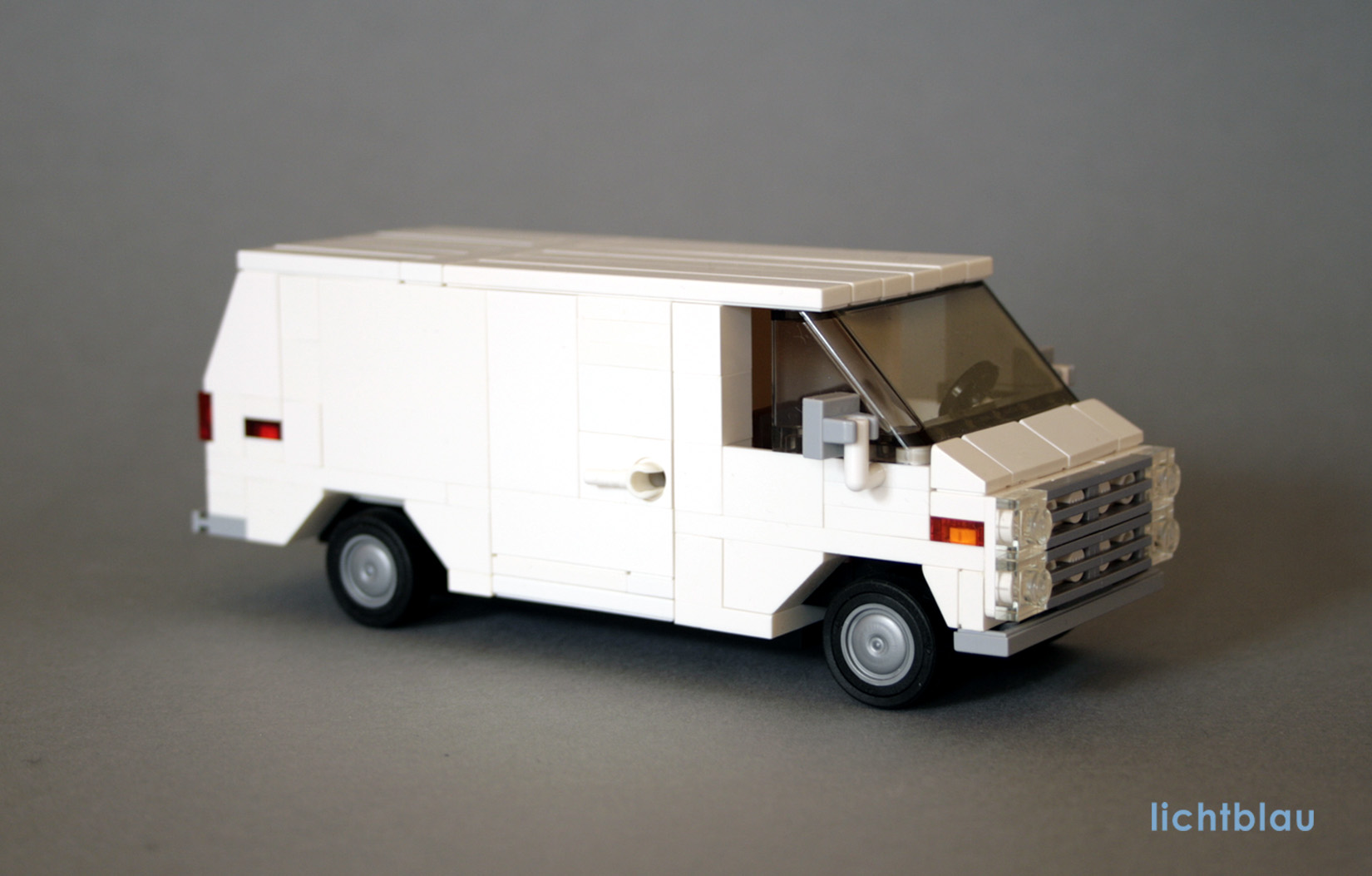 gmc_vandura_white01.jpg