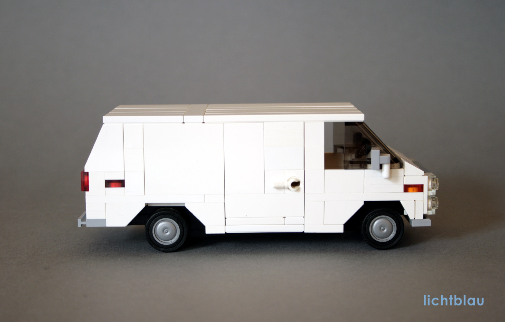 gmc_vandura_white04.jpg