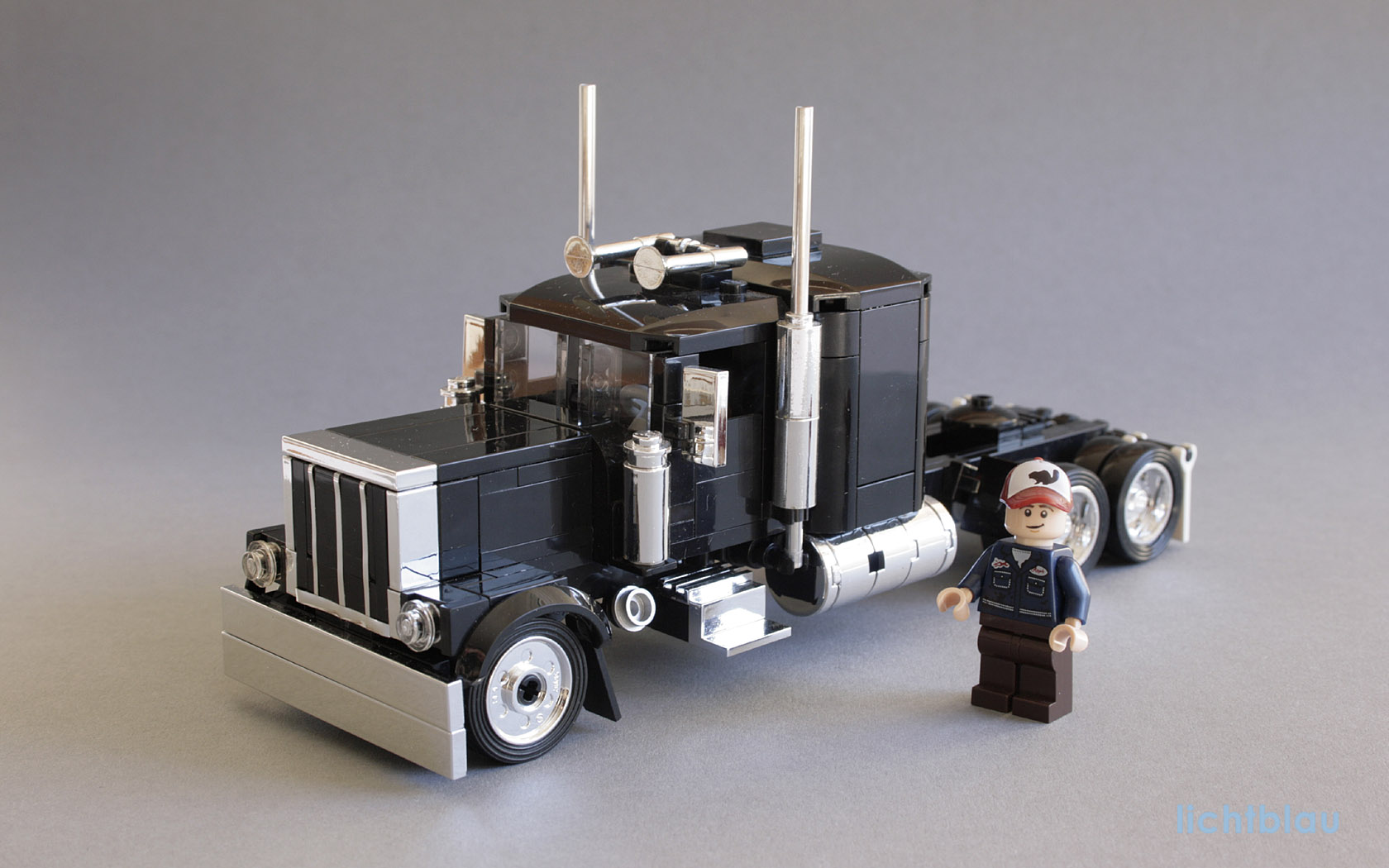 peterbilt_new_02.jpg