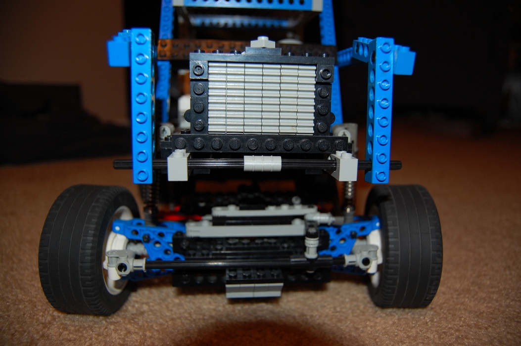 solidaxle4wd_lowres02.jpg