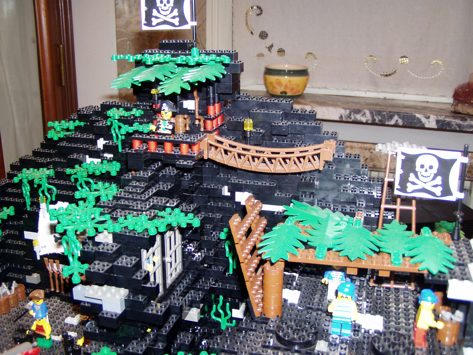pirates_island_under_construction4.jpg
