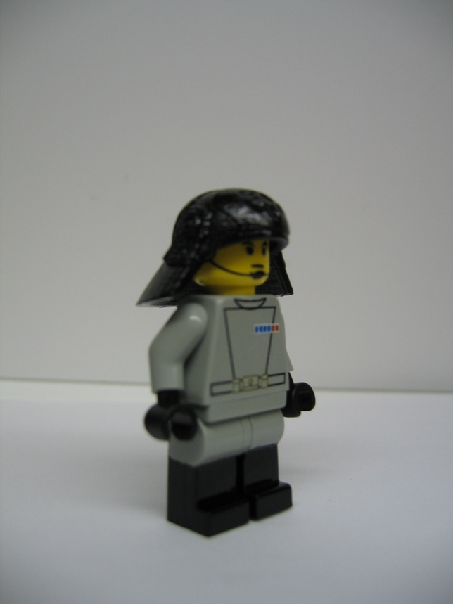 kenner.dsqud.cmdr.2.jpg