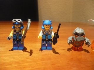 minifigs.jpg
