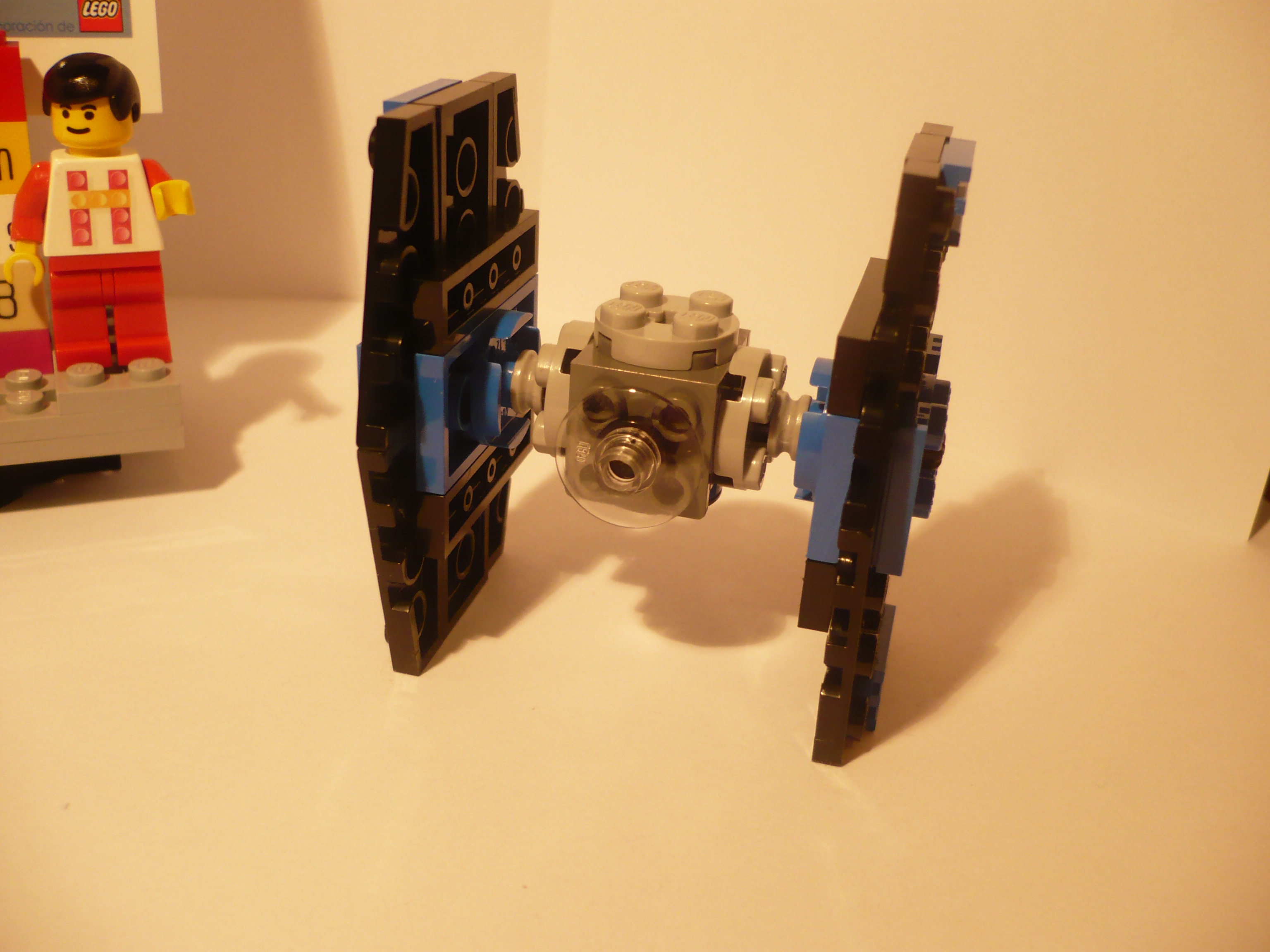 02_mini_tie_8028.jpg