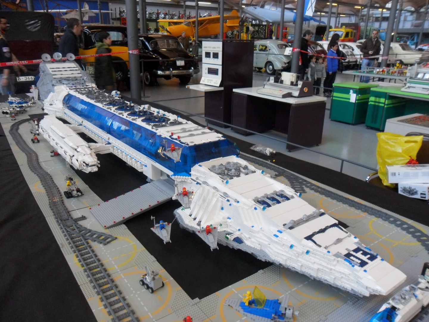 heventoshispabrick_20100051.jpg