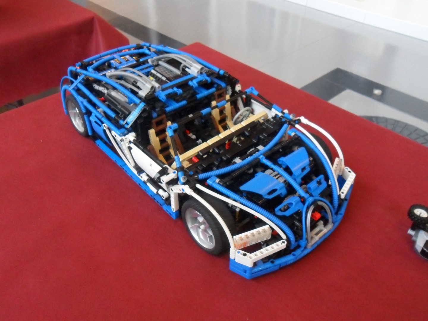 heventoshispabrick_20100094.jpg