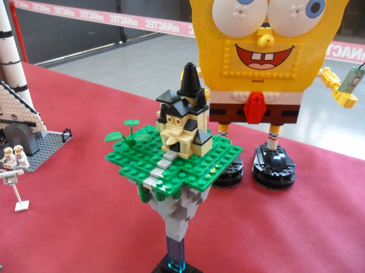 heventoshispabrick_20100119.jpg
